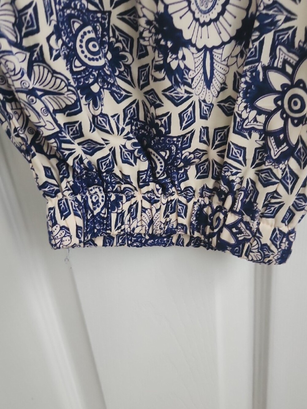 Navy and Cream Floral Lightweight Jogger - Picture 3 of 3